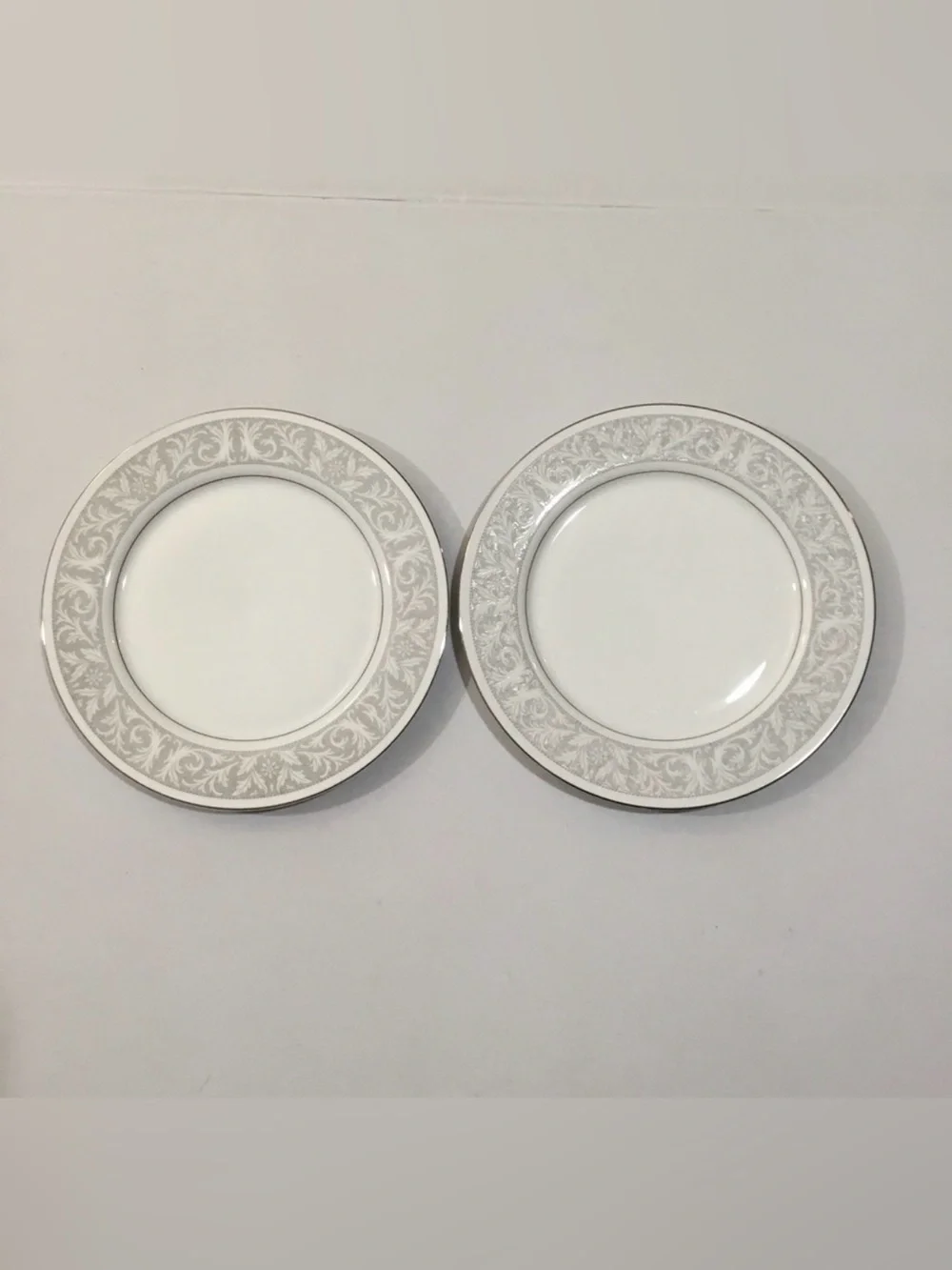 Vintage 70’s Imperial China ‘Whitney’ Dinner Plates Set of 2
